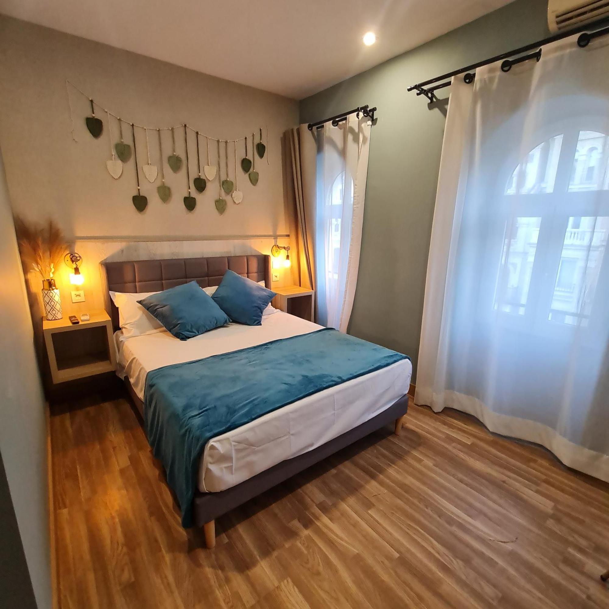 Luxury Green Hostal Madrid Gran Via Zewnętrze zdjęcie